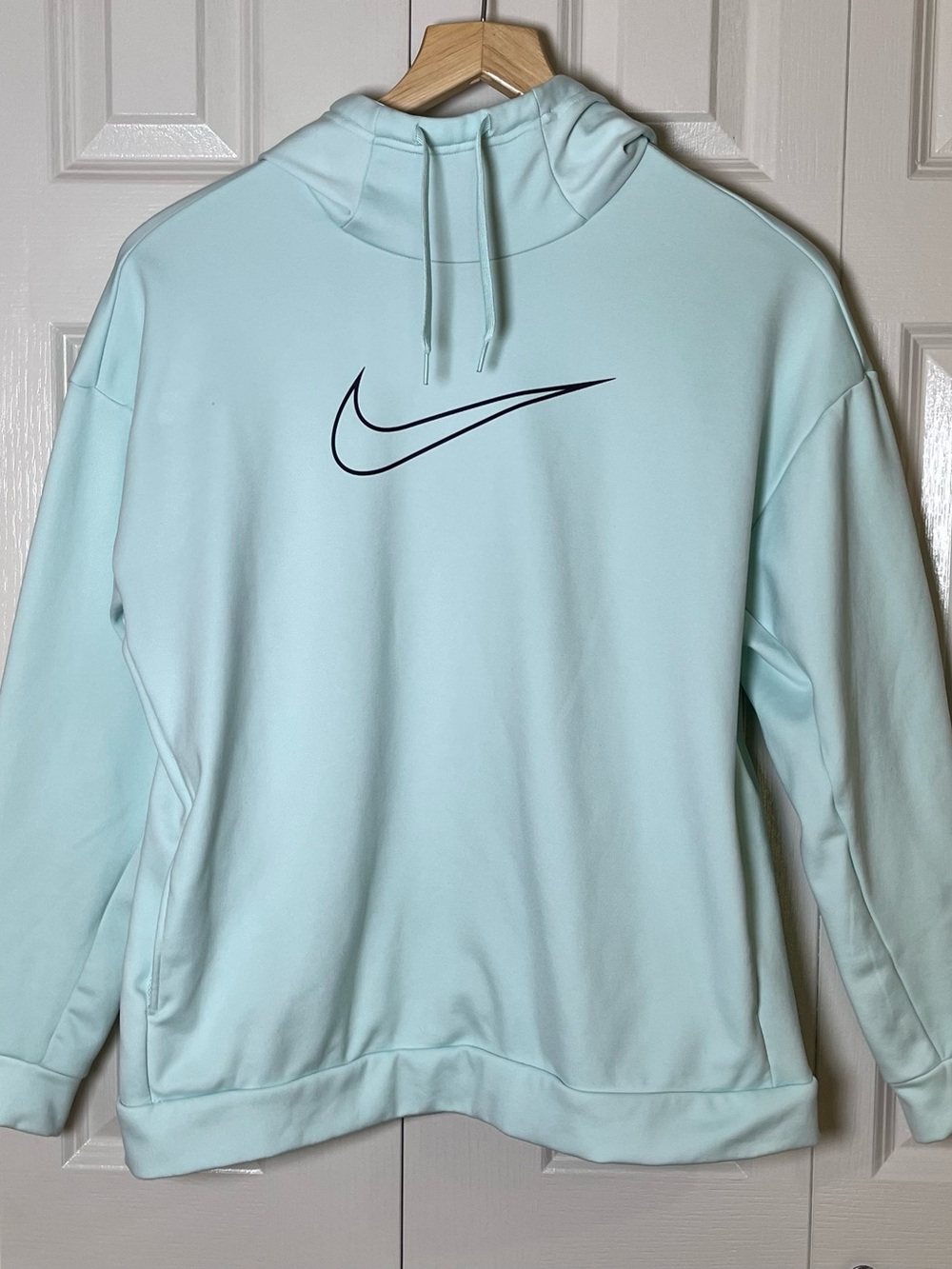 Nike Mint Pullover Hoodie With Front Swoosh Funnel Neck Side Pockets Women’s L